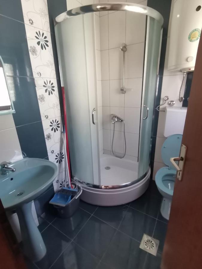 Guesthouse Zimovski Peštani Eksteriør billede