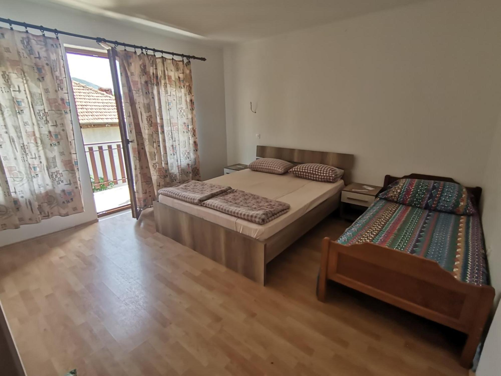 Guesthouse Zimovski Peštani Eksteriør billede