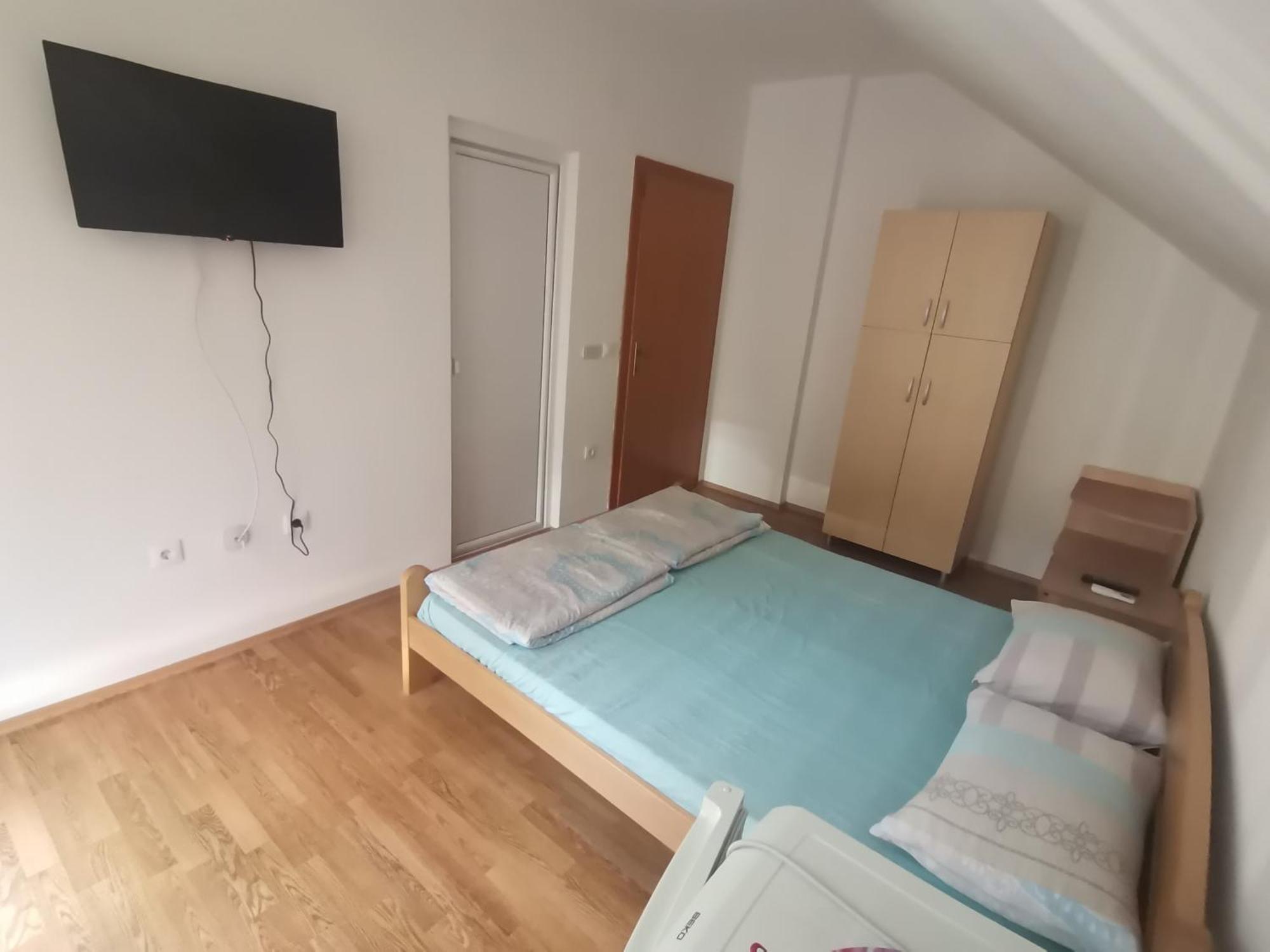 Guesthouse Zimovski Peštani Eksteriør billede