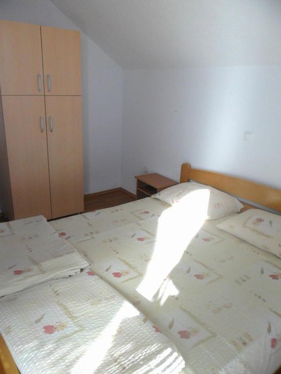 Guesthouse Zimovski Peštani Eksteriør billede