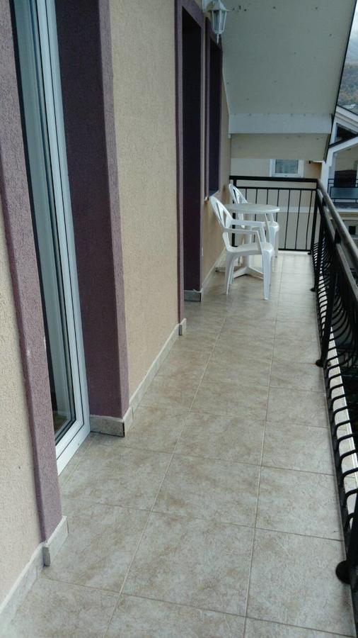 Guesthouse Zimovski Peštani Eksteriør billede