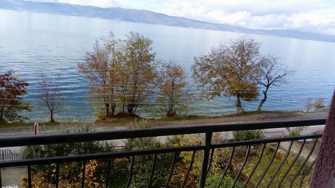 Guesthouse Zimovski Peštani Eksteriør billede